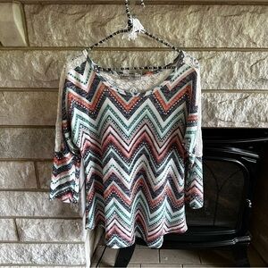 Absolutely Famous geometric knit blouse lace detail large 3/4 sleeve